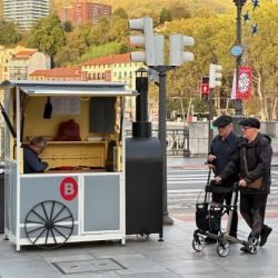 Slide 100: Two old Basque men in their txapelas (boinas)