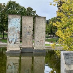 Slide 3: Pieces of the Berlin Wall