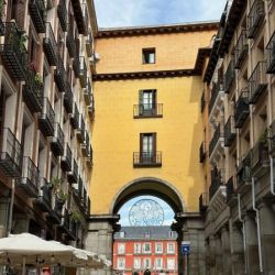 Slide 31: Entrance to the Plaza Mayor