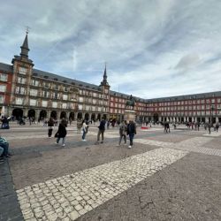 Slide 32: Plaza Mayor