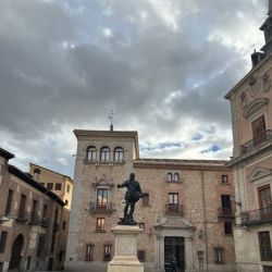 Slide 19: Plaza de la villa